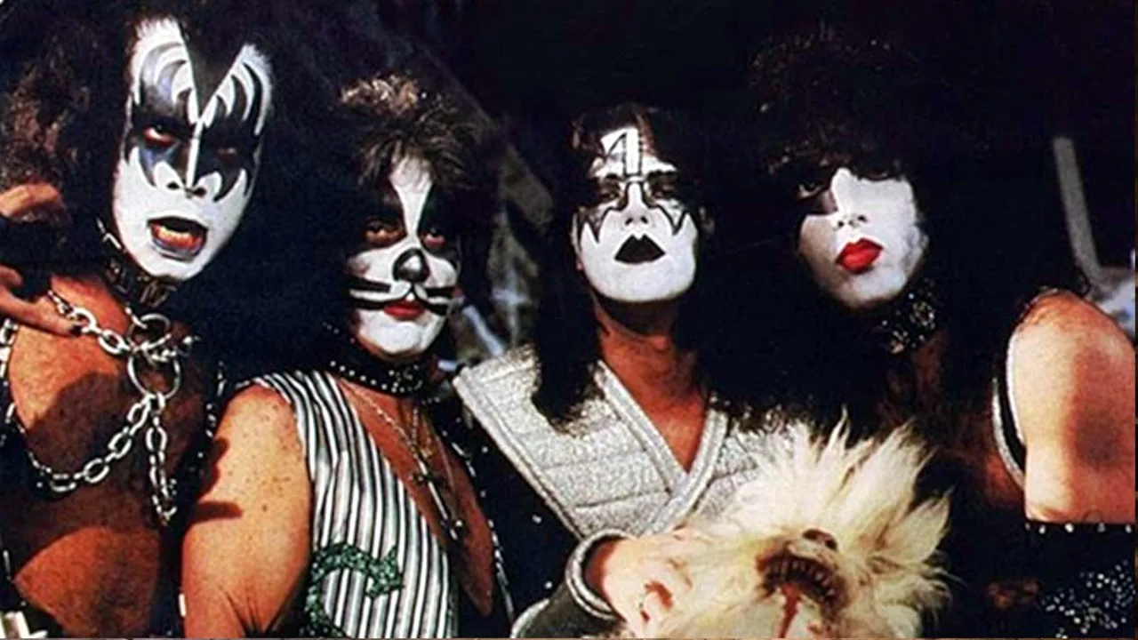 KISS - Attack of the Phantoms