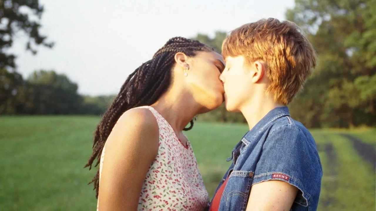 2 Girls in Love