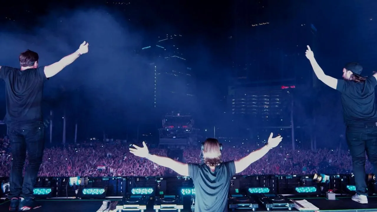 Swedish House Mafia - Leave the World Behind