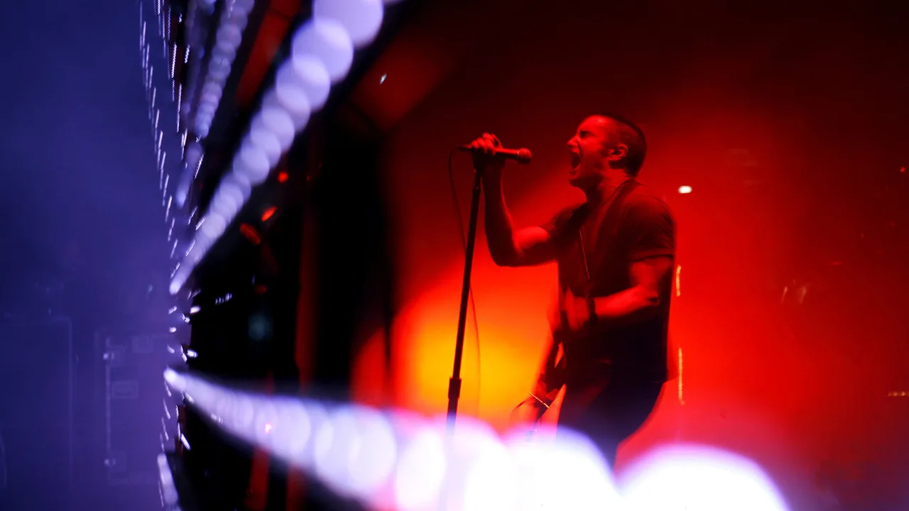 Nine Inch Nails: Beside You in Time